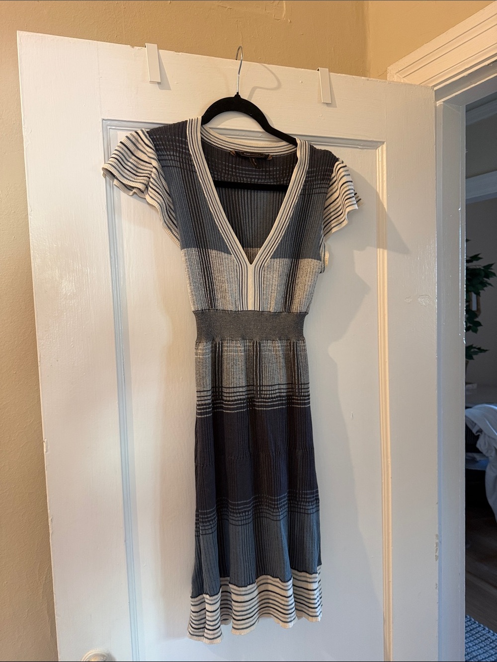 BCBGMaxAzria Striped Ribbed V-Neck Midi Dress in Navy and White